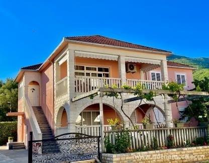 Wohnungen Milinovic Weiß, Privatunterkunft im Ort Bijela, Montenegro - Milinovic